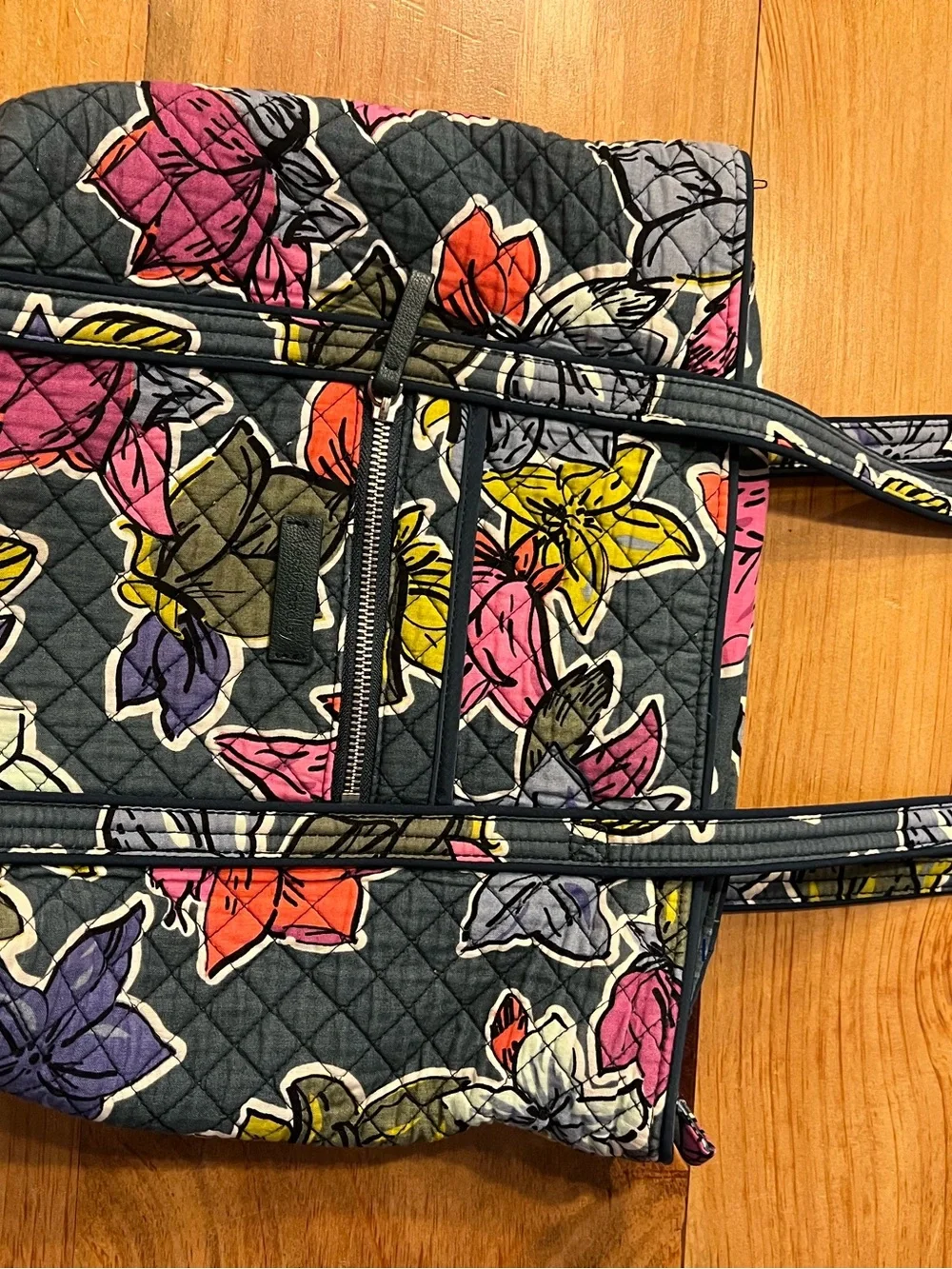 New Quilted Floral Tote Bag - Multicolor